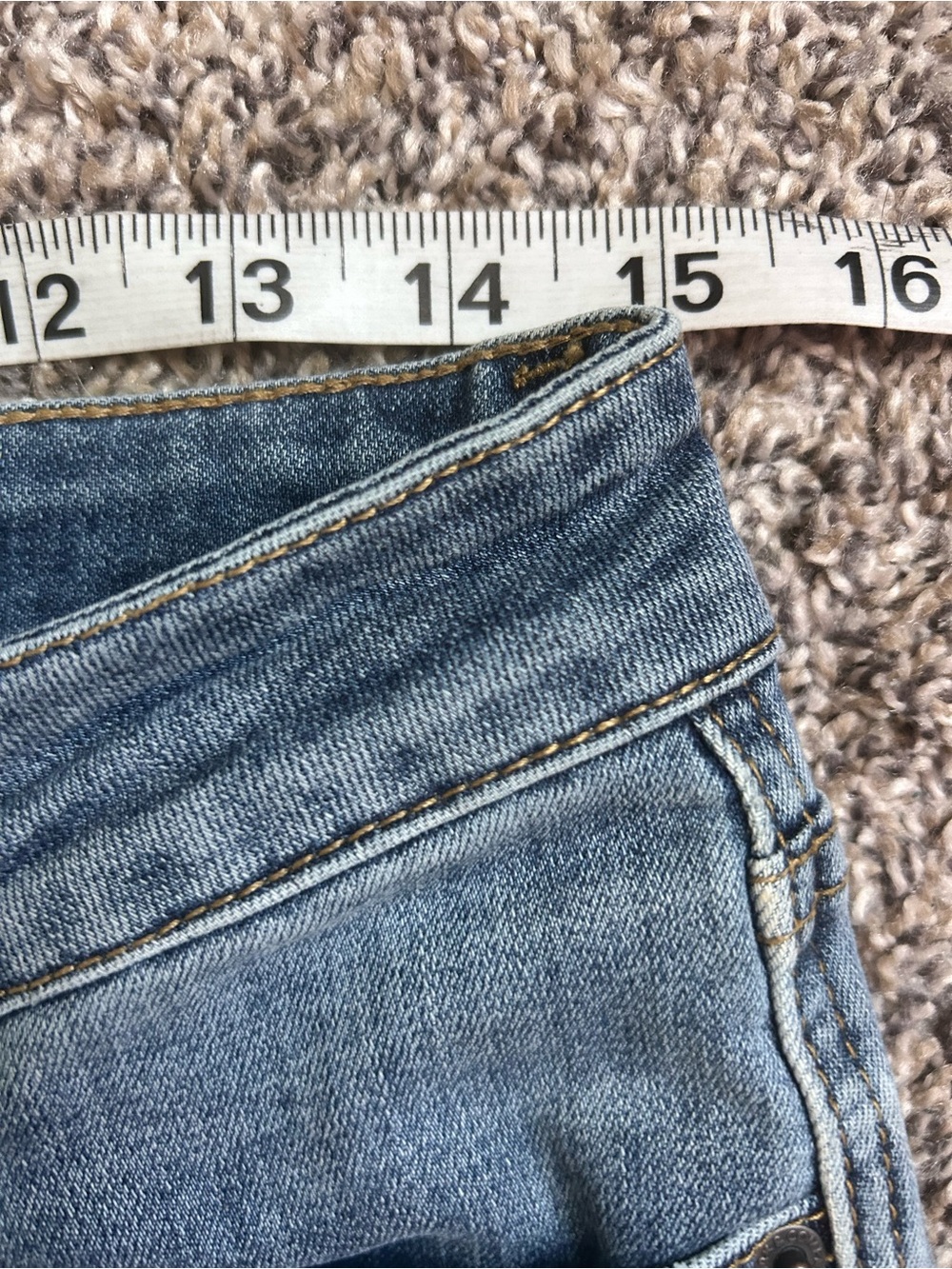 NY & CO Mid-Rise Distressed Boyfriend Cuffed Ankle Jeans size 4 - Picture 5 of 7